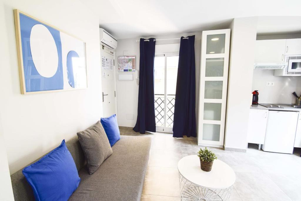 Apartamentos Centro Salecianos Malaga Exterior photo
